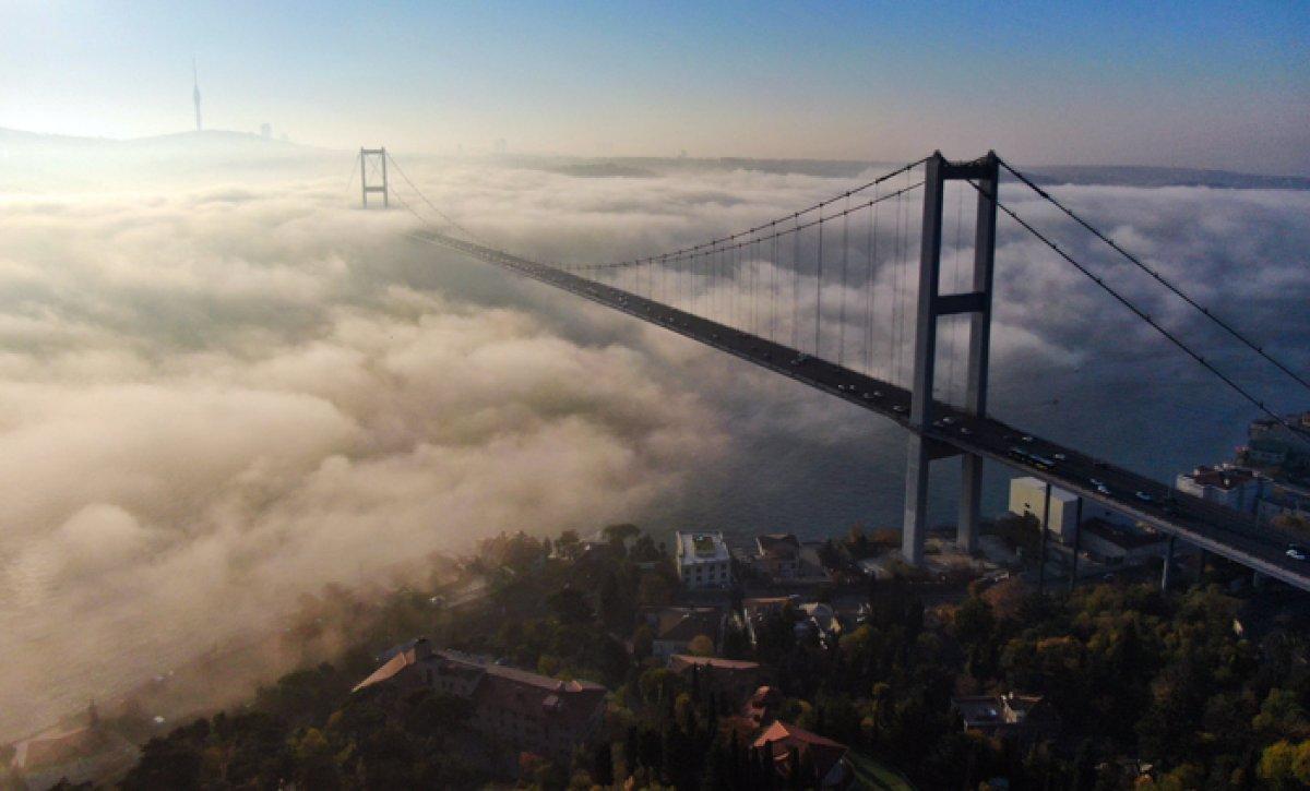 İstanbul'u sis bastı: İşte nedenleri