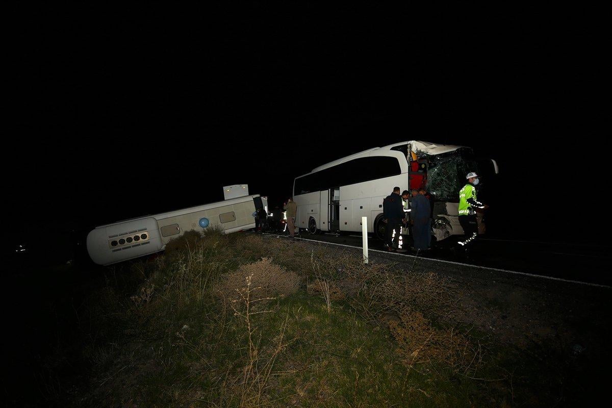 Nevşehir'de öğrencileri taşıyan otobüsler kazaya karıştı: 44 yaralı