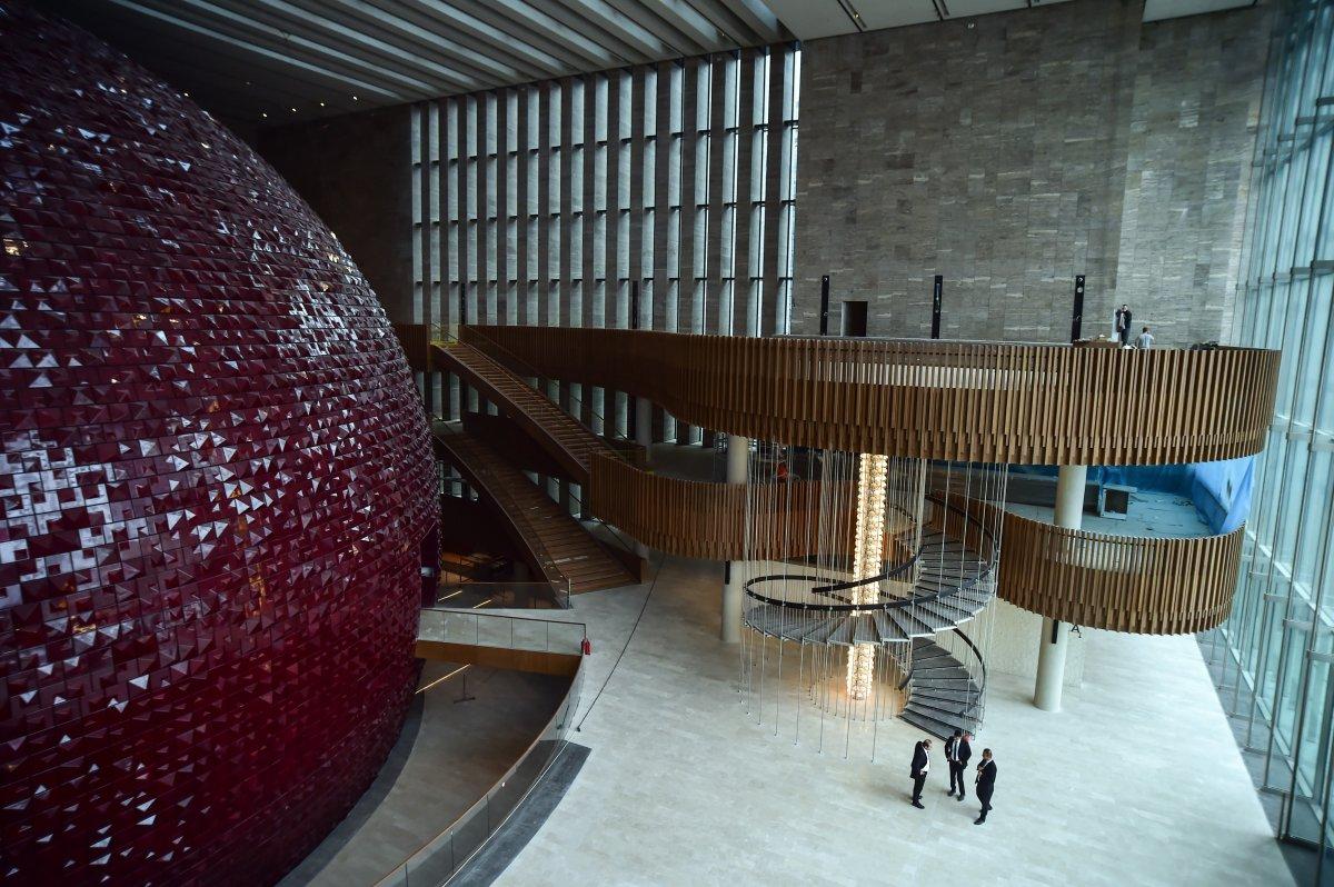 Taksim'deki AKM'nin, açılışa yakın son hali görüntülendi