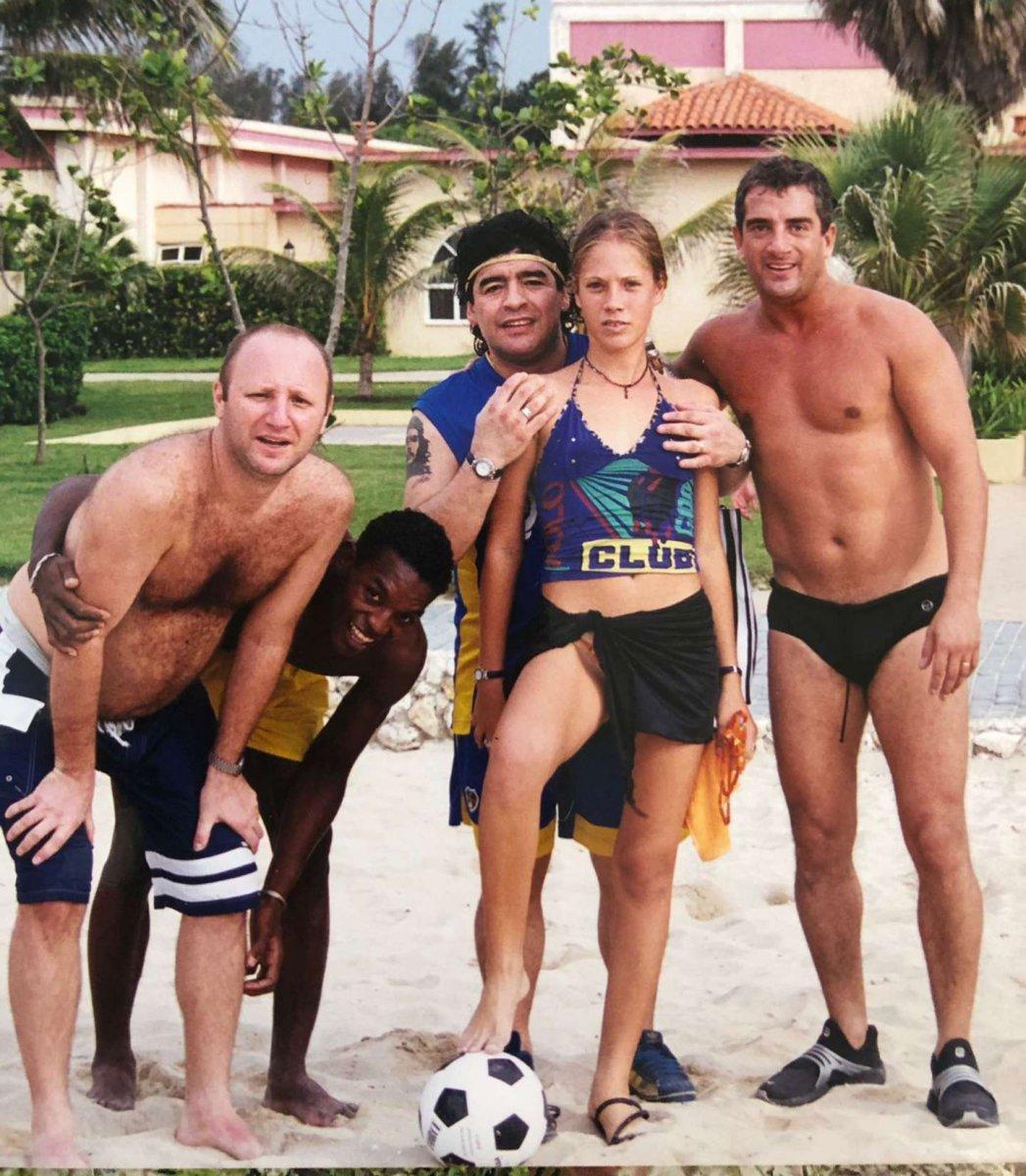 Diego Maradona'ya çocuk istismarı suçlaması