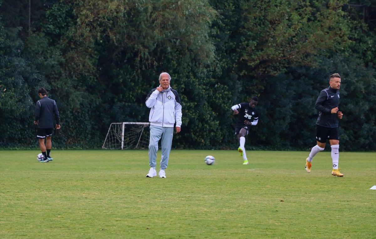 Mustafa Denizli: Altay'ın hedefi Avrupa