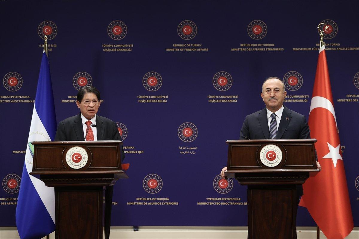 Mevlüt Çavuşoğlu'ndan Suriye'ye yeni operasyon sinyali