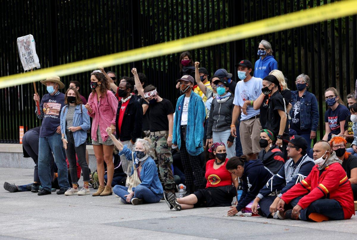 Kamala Harris: Avrupalı sömürgeciler, kabile ulusları için yıkım dalgası başlattı