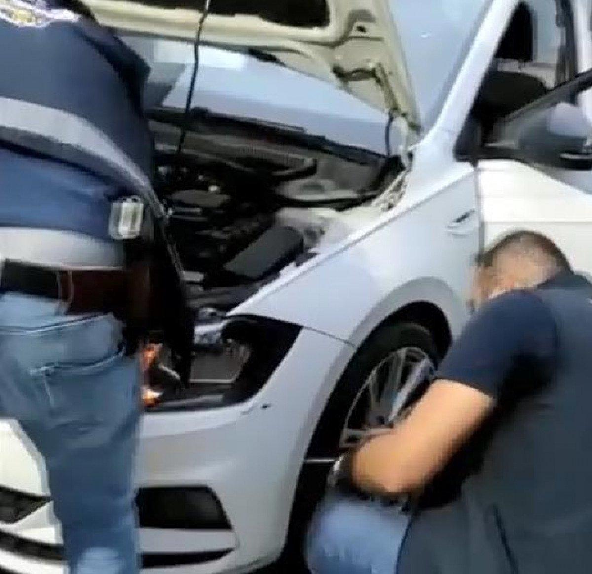 Suriye’den gelen otomobilde 290 bıçak ile 40 muşta ele geçirildi