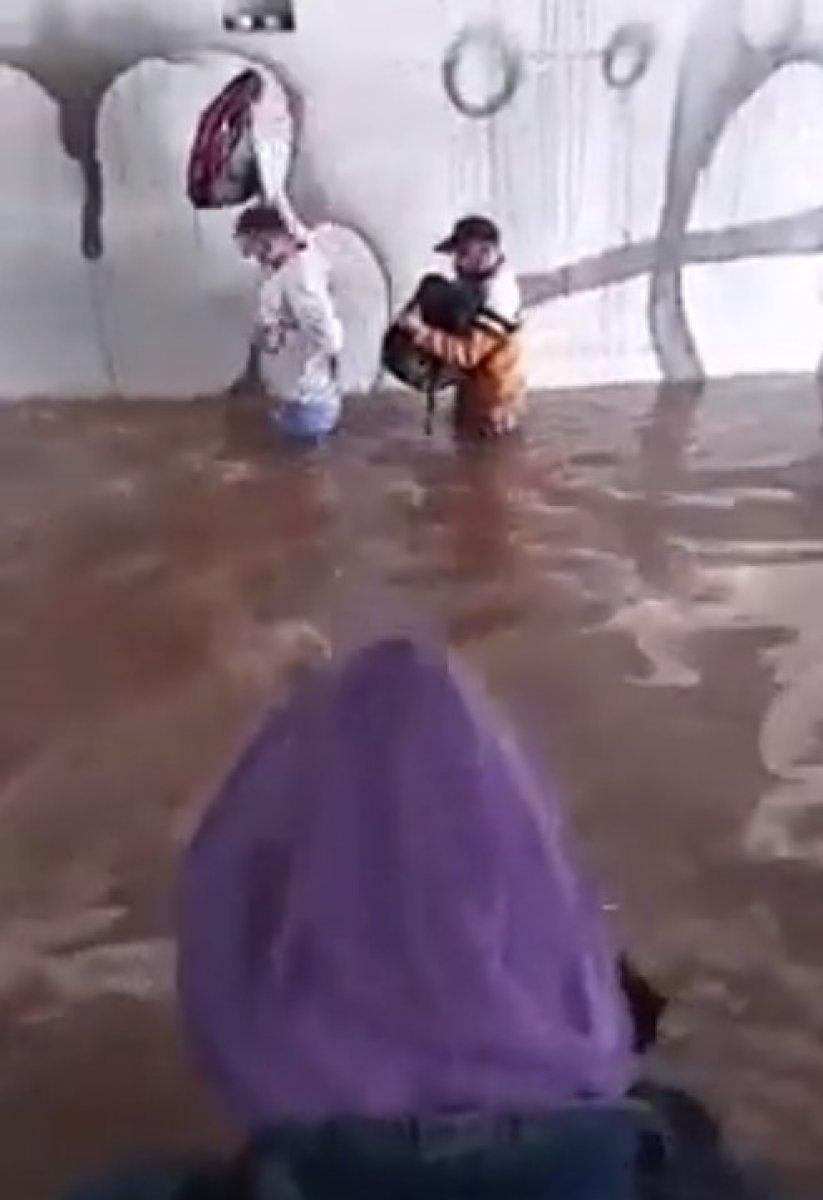 Yunanistan'ın başkenti Atina'da sel