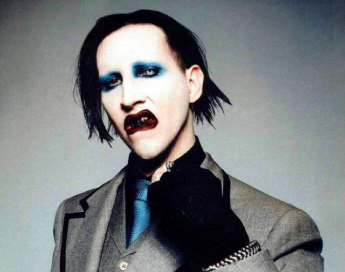 Marily Manson evini değiştiriyor