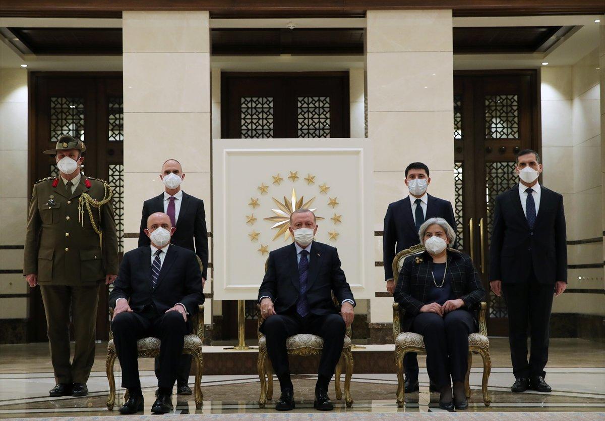 Avustralya'nın Ankara Büyükelçisi'nden Cumhurbaşkanı Erdoğan'a güven mektubu