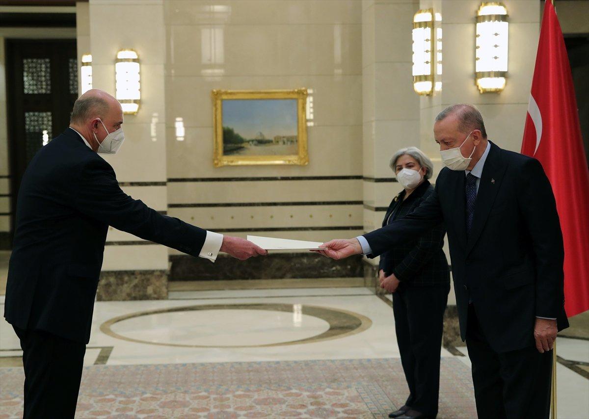 Avustralya'nın Ankara Büyükelçisi'nden Cumhurbaşkanı Erdoğan'a güven mektubu