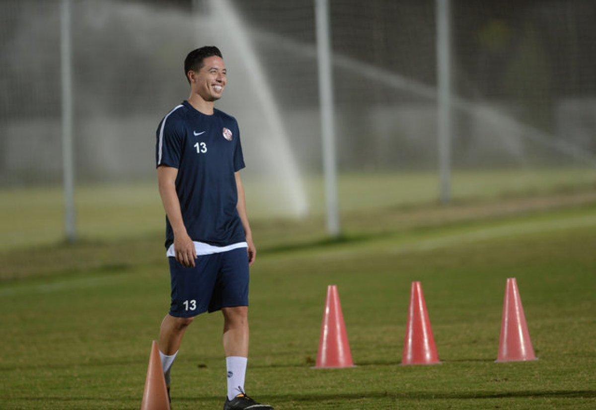 Samir Nasri'nin göbekli hali dikkat çekti