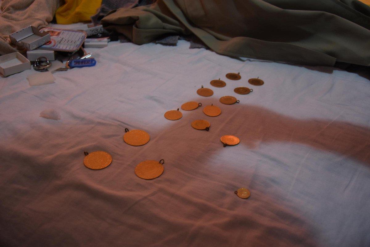 Kütahya'da 67 yaşındaki kadını 800 bin lira dolandıran çete yakalandı