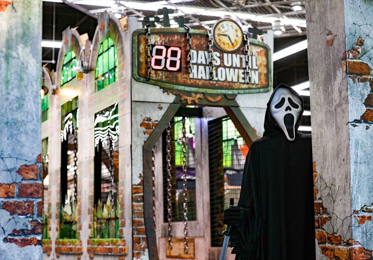 Amerikalıların Cadılar Bayramı alışverişi başladı