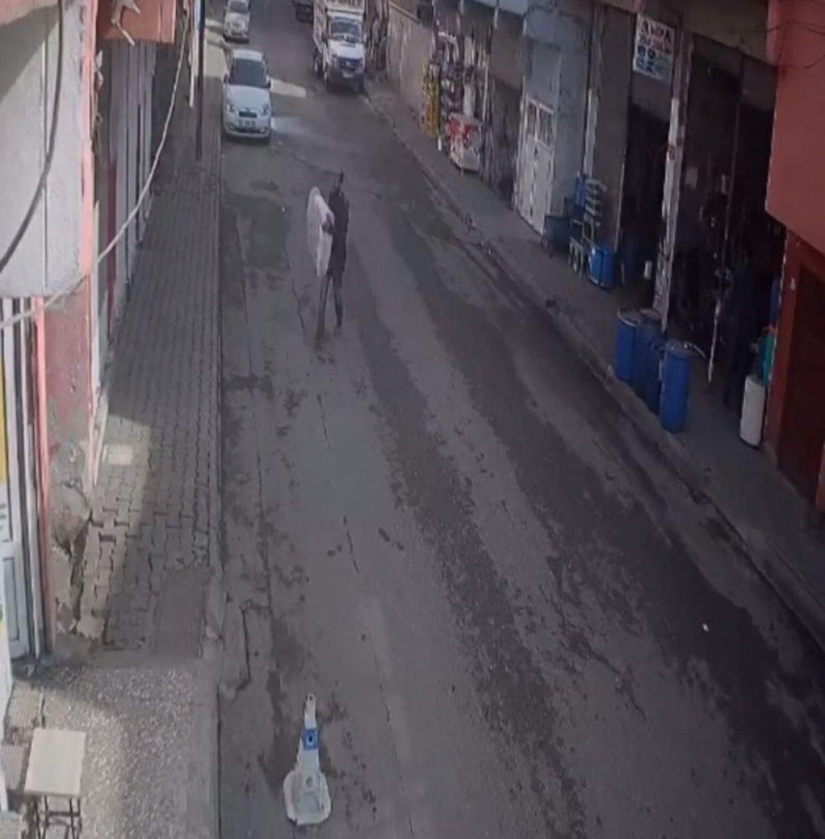 Batman’da ilginç hırsızlık: Bebek bezi çaldı