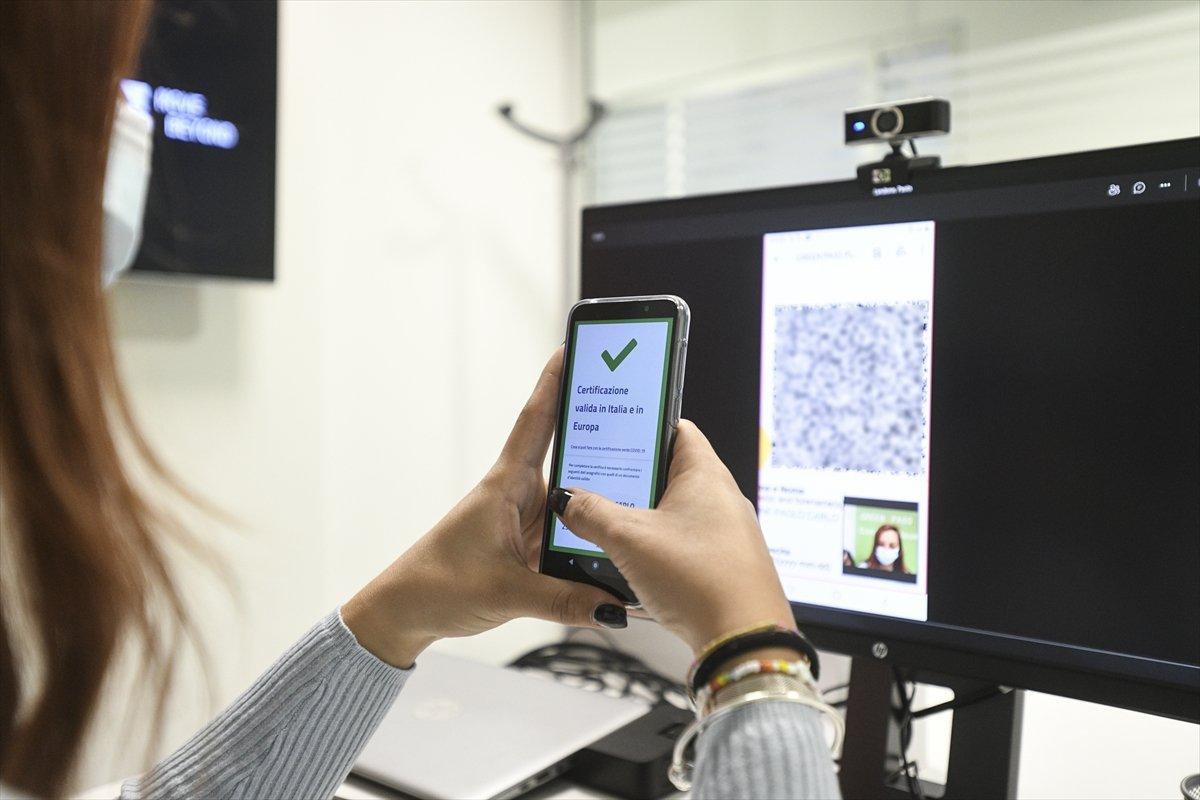 İtalya'da Yeşil Geçiş uygulaması başladı