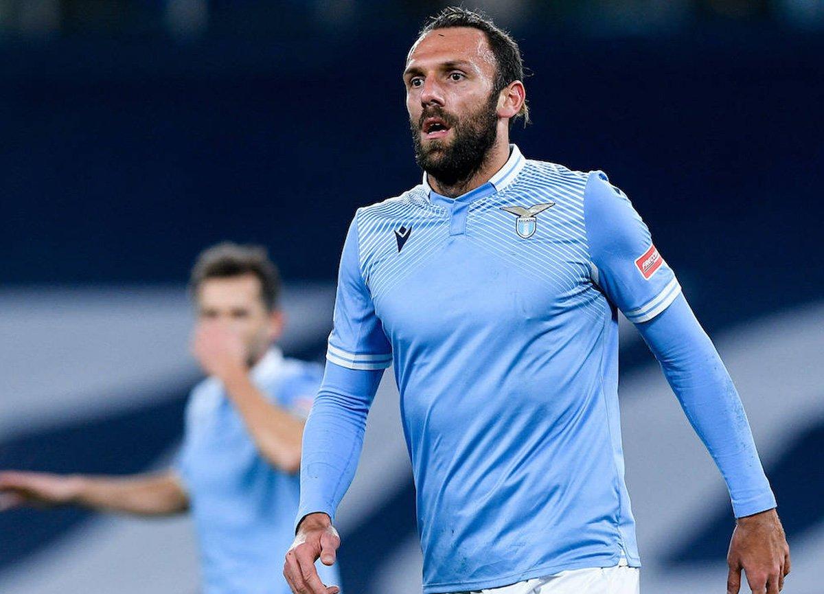 Lazio Vedat Muriç'i  göndermek istiyor