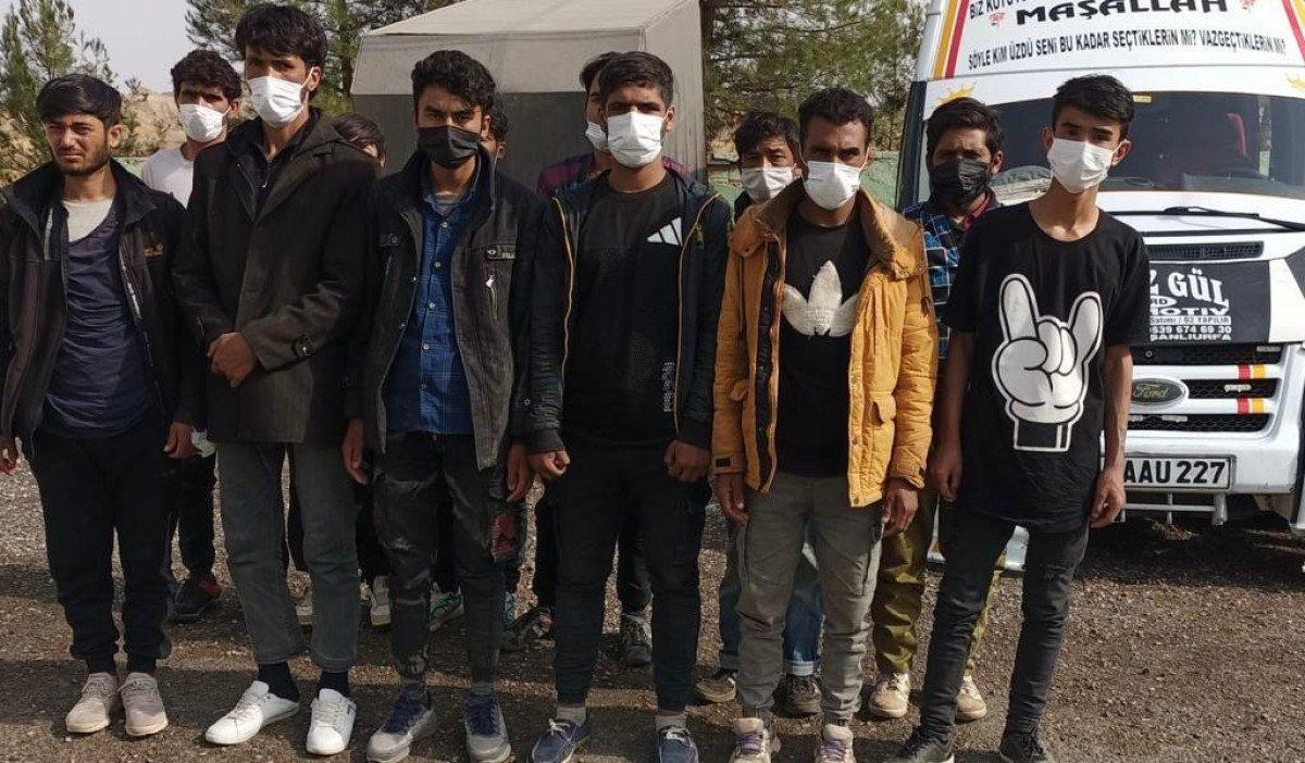 Batman'da kaçak yollarla Türkiye'ye gelen 12 Afgan yakalandı