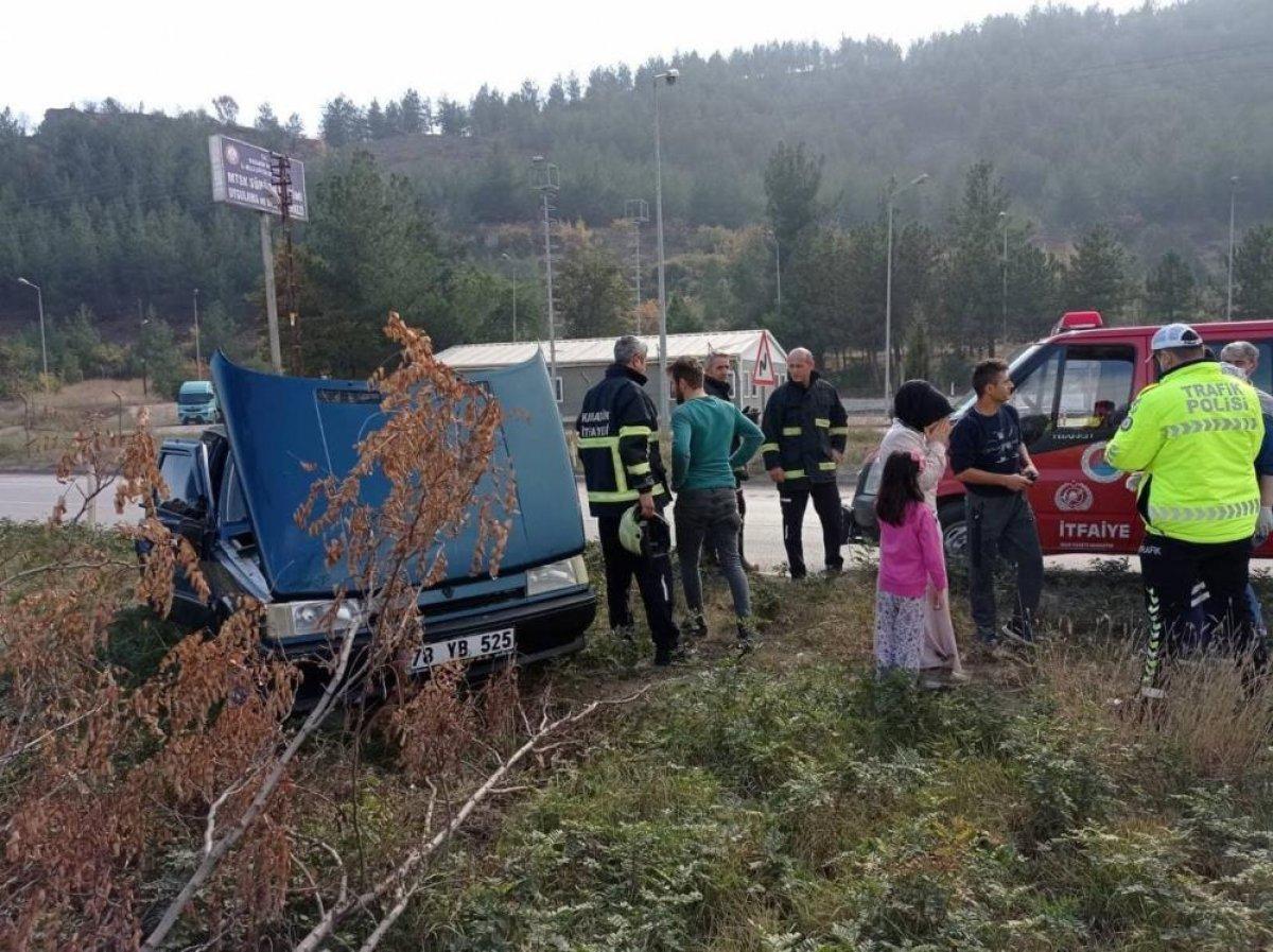 Karabük'te trafik kazası: 2 yaralı