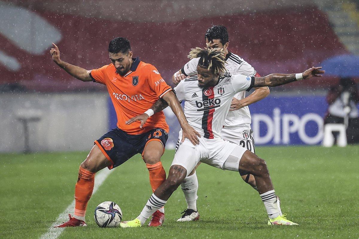 Başakşehir'den Beşiktaş'a gönderme