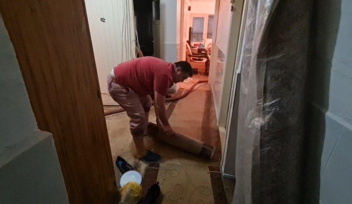 Aydın'da sağanak ve dolu hayatı olumsuz etkiledi