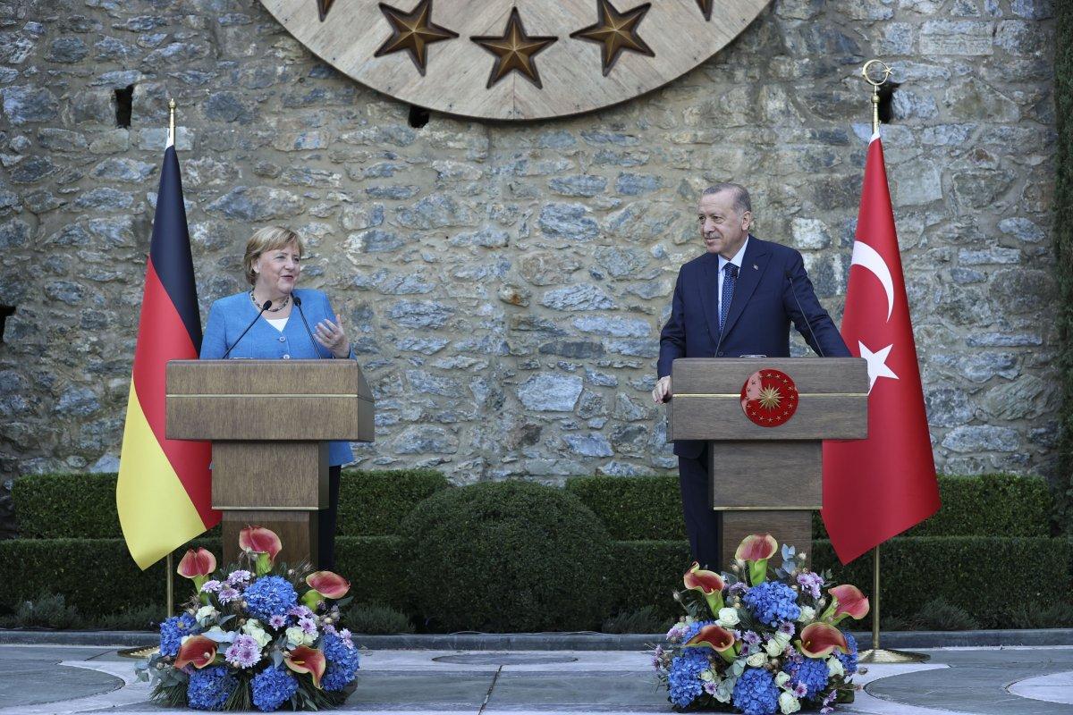 Cumhurbaşkanı Erdoğan ile Angela Merkel arasında koalisyon diyaloğu