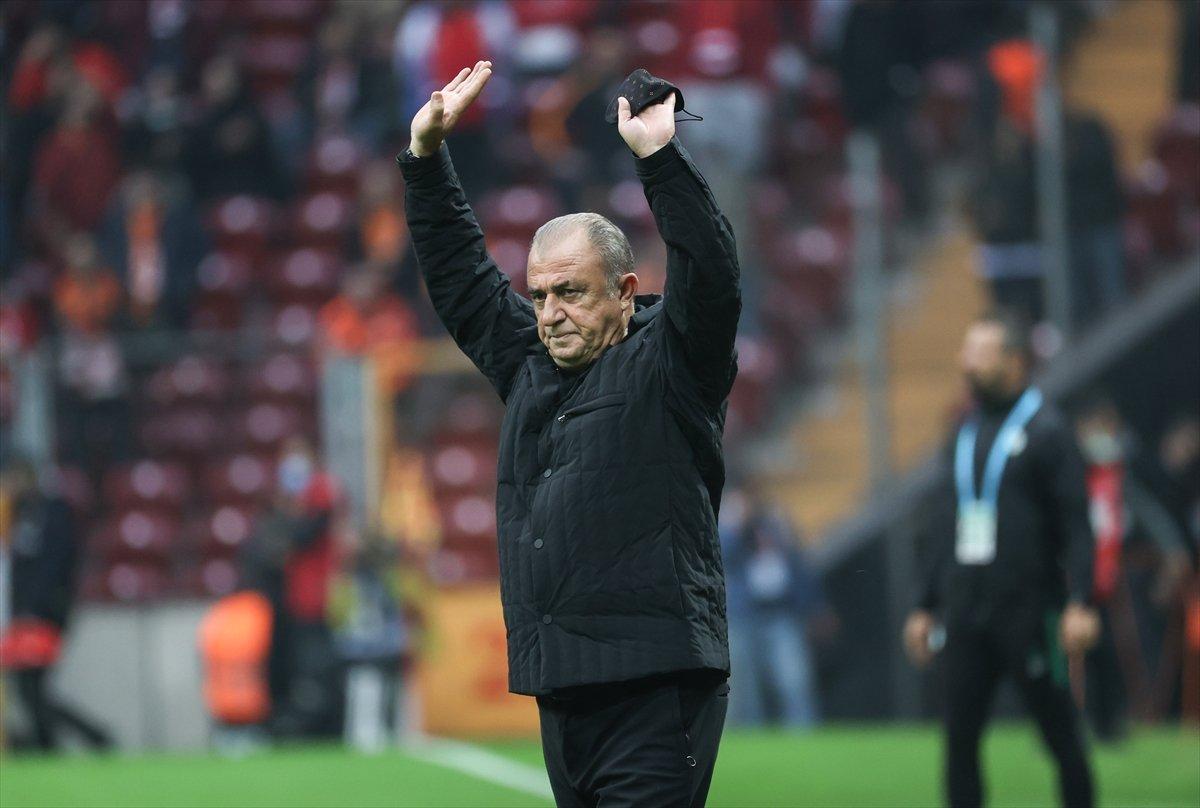 Fatih Terim: Oyun ilk yarıda kopmalıydı
