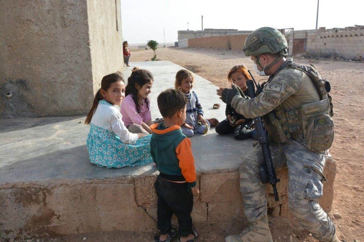 Mehmetçik Suriye’ye yardım elini uzatmaya devam ediyor