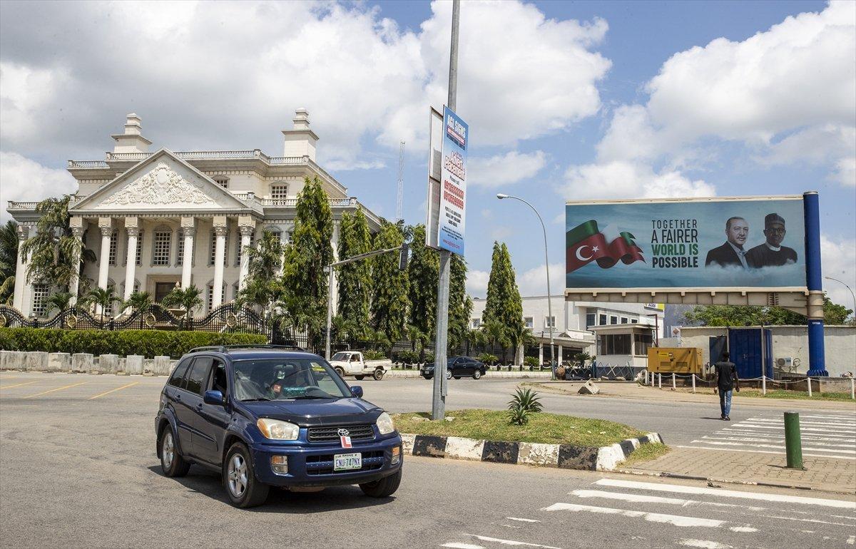 Nijerya'da Cumhurbaşkanı Erdoğan afişleri
