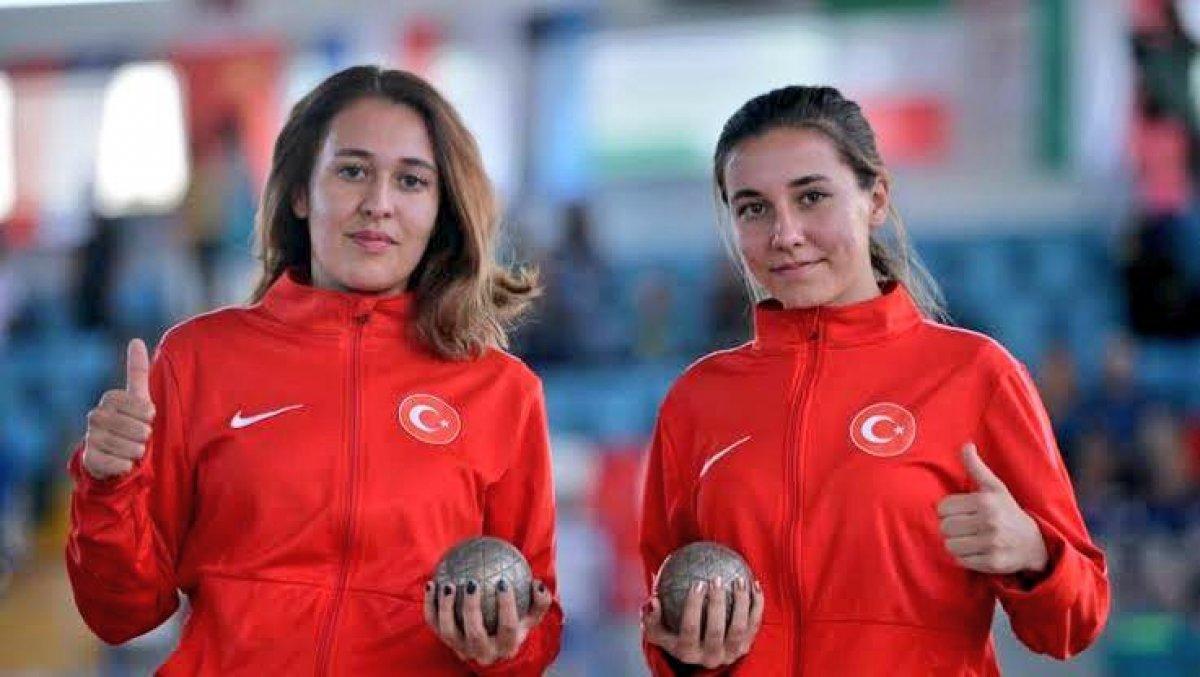 Dünya Bocce Şampiyonası'nda Buket Öztürk'ten altın, İnci Ece Öztürk'ten gümüş madalya