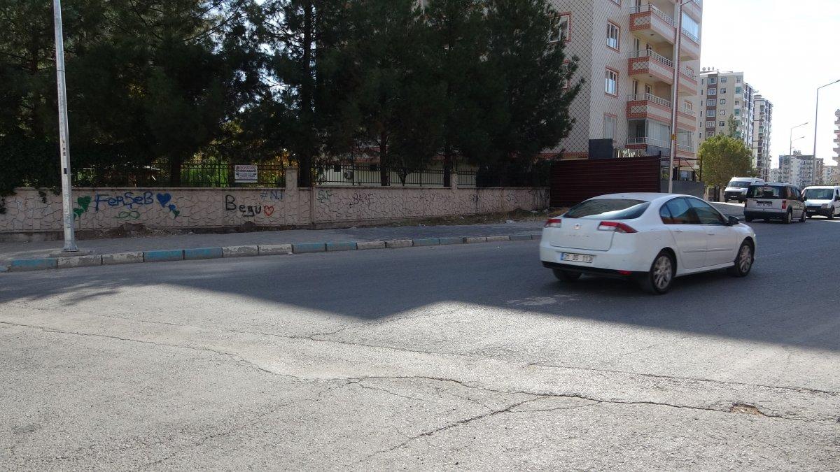 Diyarbakır’da 17 yaşındaki genç, ‘yan bakma’ kavgasında öldürüldü