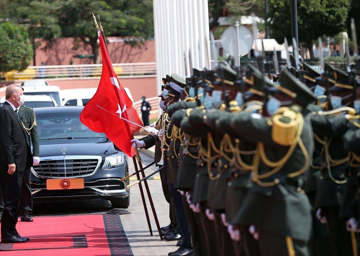Cumhurbaşkanı Erdoğan: Fransa, Afrika'yı sömürge için kullandı