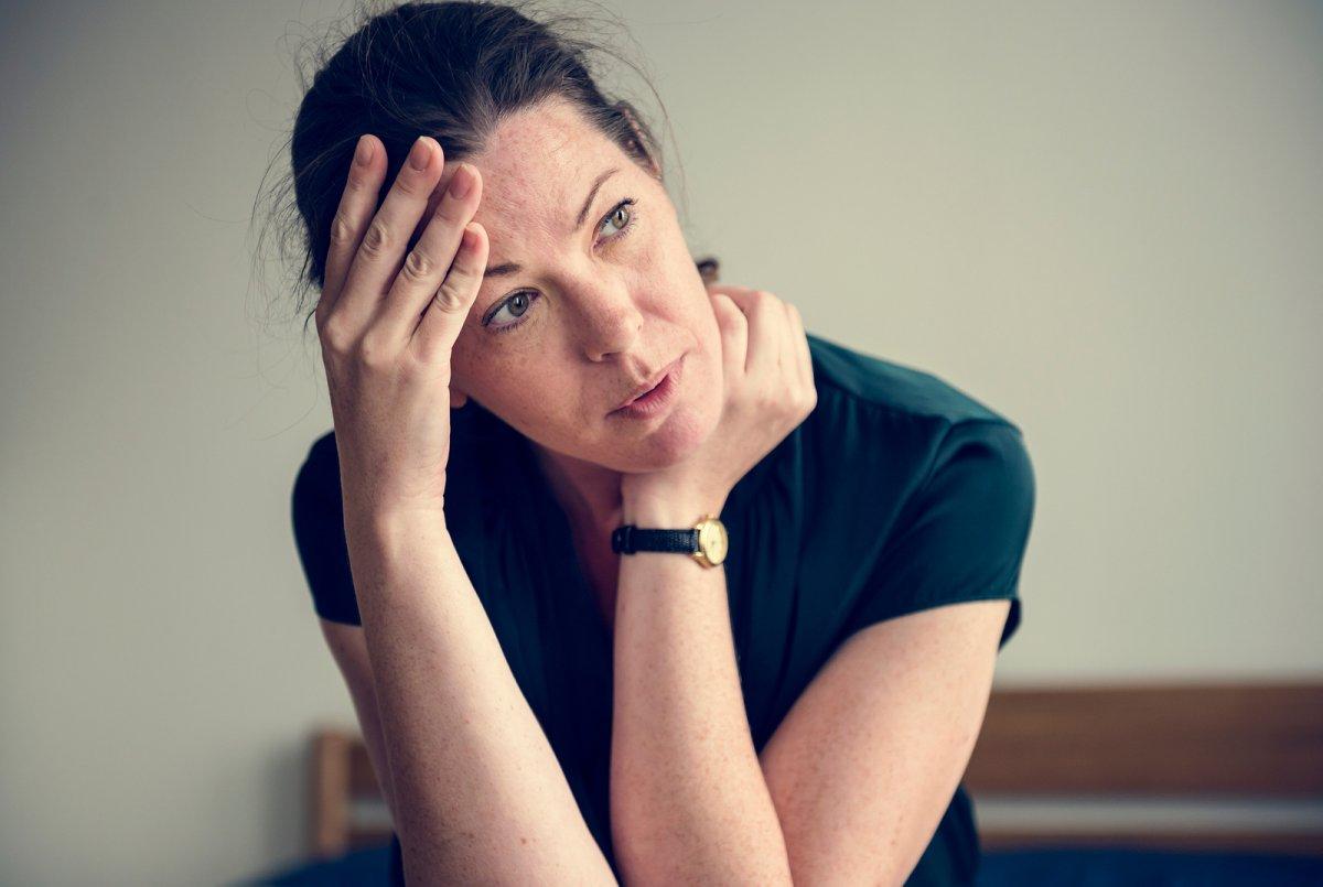 Geceleri uyumakta güçlük çekmenin altında yatan 7 neden