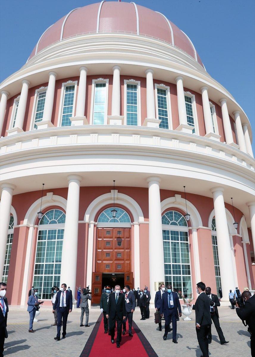 Cumhurbaşkanı Erdoğan: Fransa, Afrika'yı sömürge için kullandı