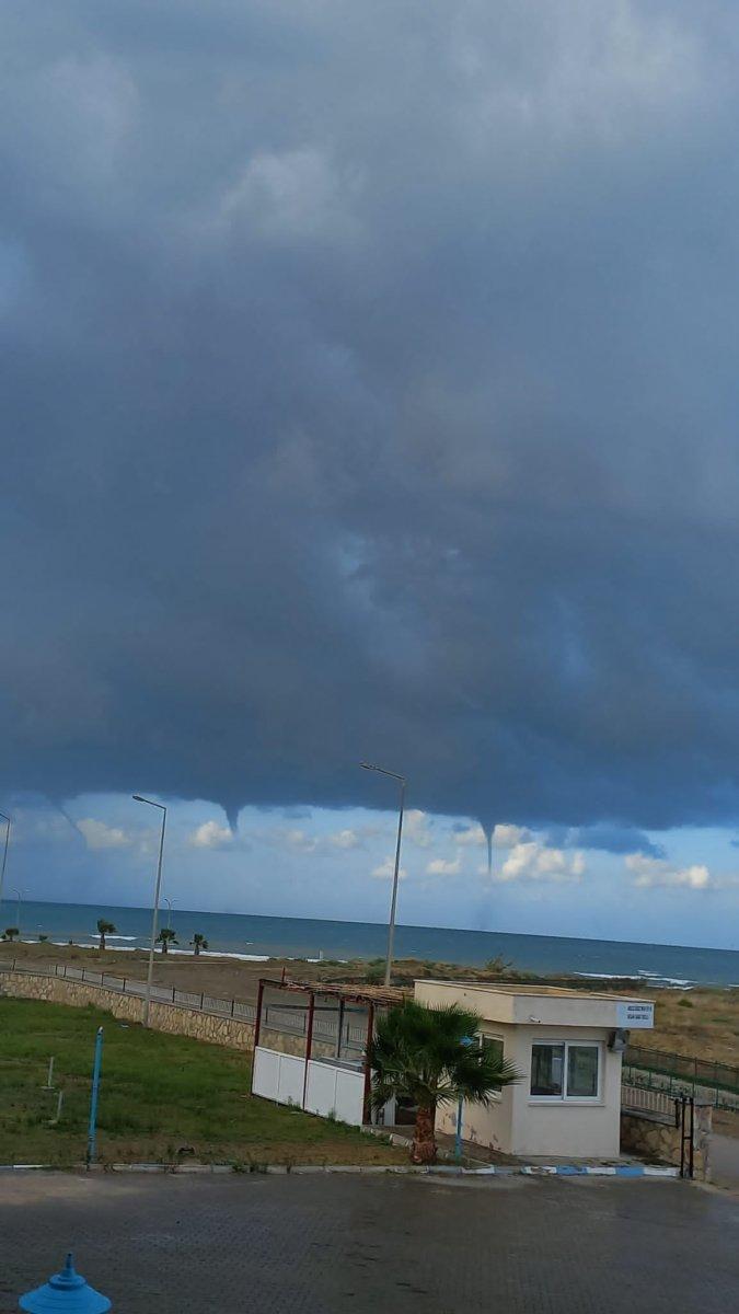 Hatay açıklarında oluşan 3 hortum, kameraya yansıdı