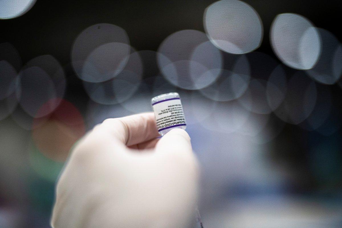 Pfizer-BioNTech aşısının 5-11 yaş için kullanımı inceleniyor