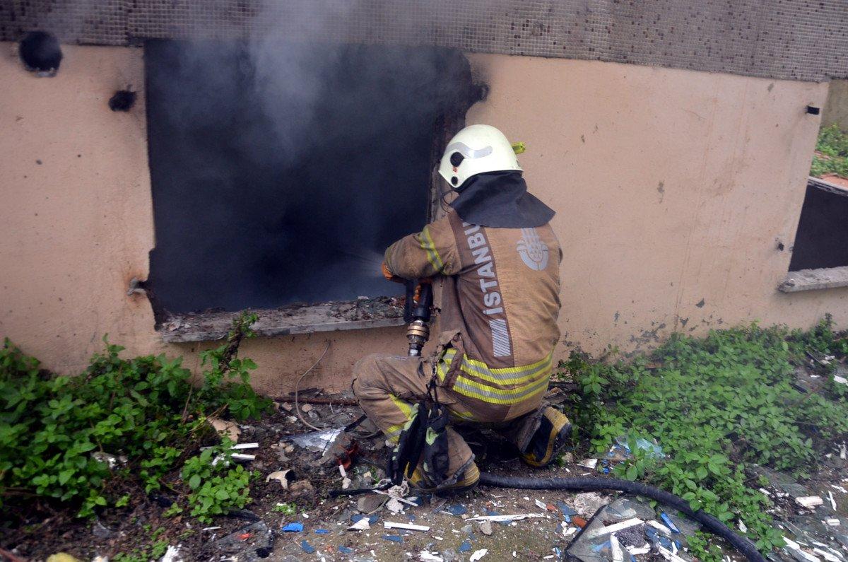 Avcılar’da, boş binada yangın çıktı