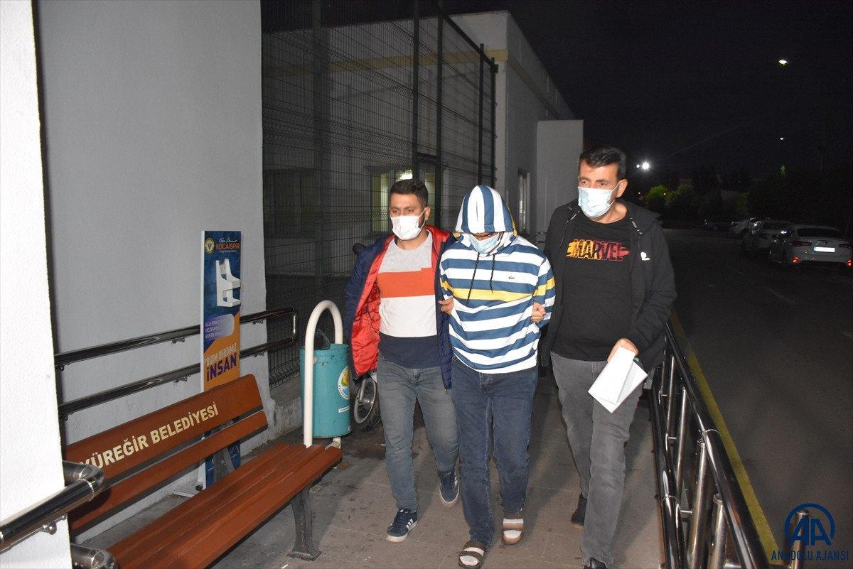 Adana’da firari şahıslar, şafak operasyonu ile yakalandı