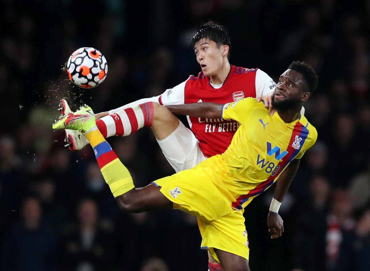 Arsenal son dakikada bulduğu golle beraberliği kurtardı