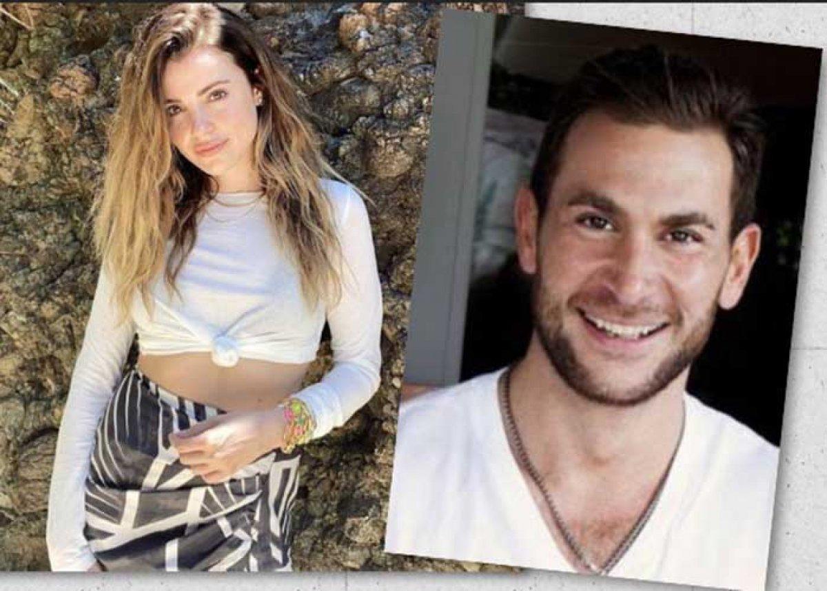 Ezgi Eyüboğlu, Kerim Çarmıklı'nın eski eşinin yakın arkadaşı çıktı