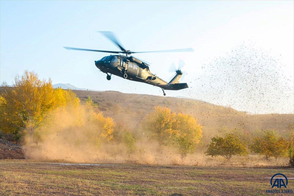 Erzincan kırsalında teröristlerce kullanılan 12 mağara imha edildi