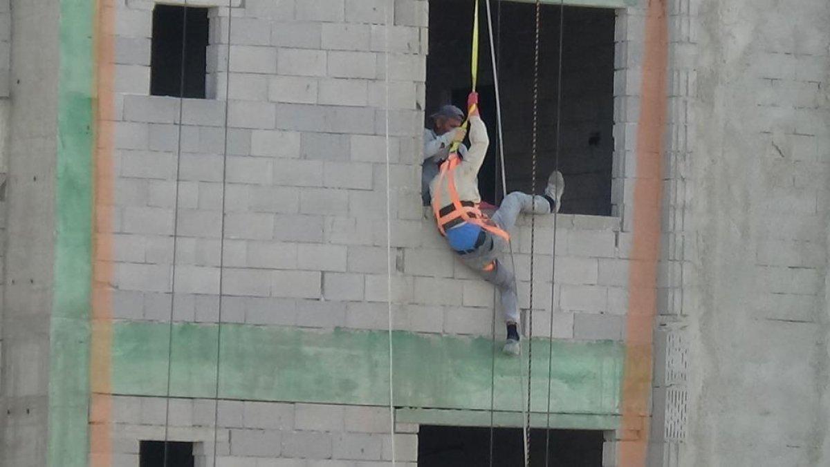 Osmaniye'de inşaattan düşen işçiyi emniyet halatı kurtardı