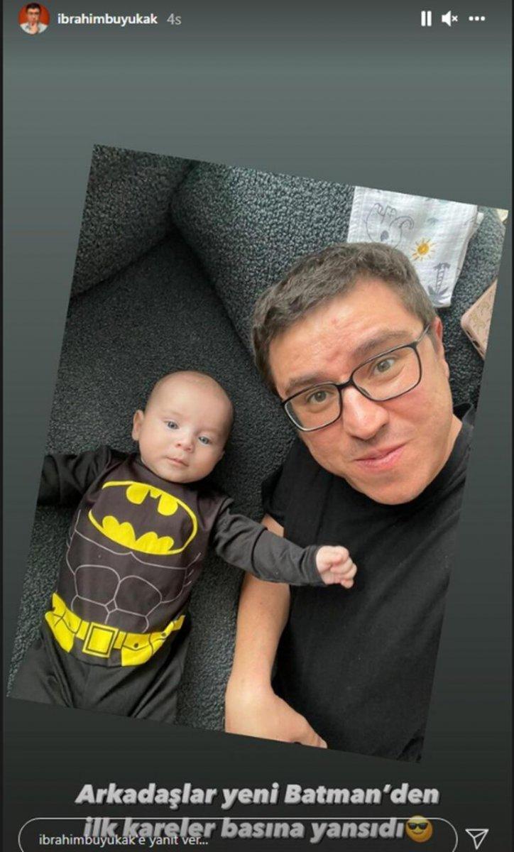 İbrahim Büyükak, oğlu ile poz verdi