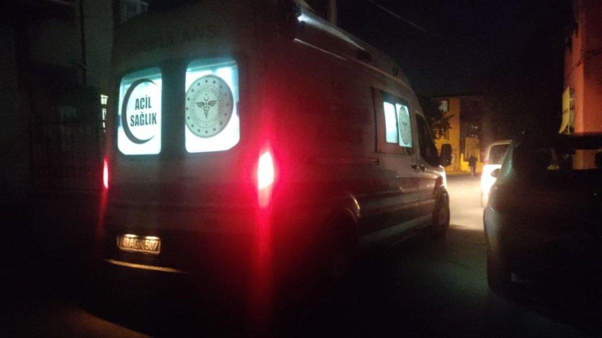 Kocaeli'de psikolojik sorunları olan yaşlı kadın çocuklarını rehin aldı