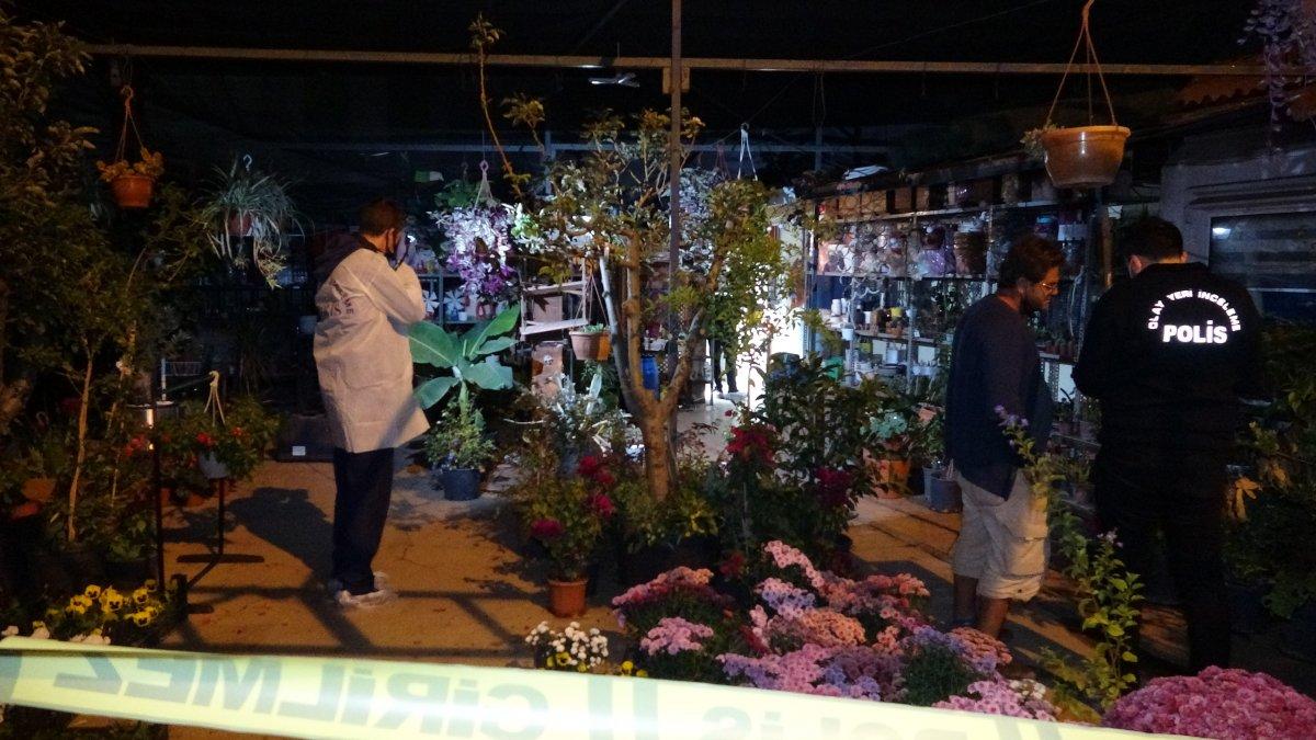 Tuzla'da seyyar çiçekçiye silahlı saldırı