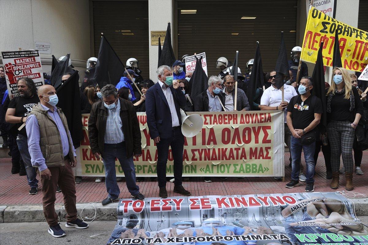 Yunanistan'da sağlık çalışanlarından 24 saatlik grev kararı