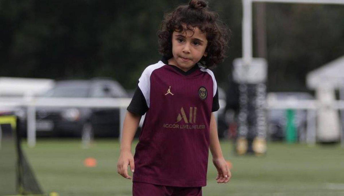 Arsenal 4 yaşındaki futbolcuyu transfer etti