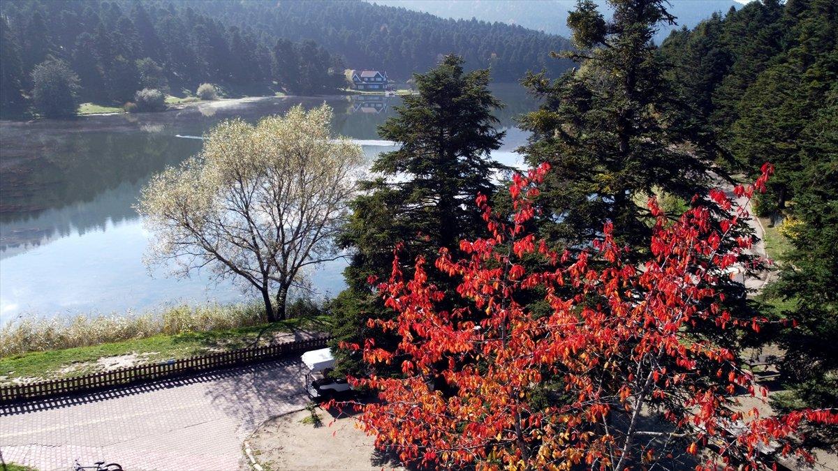 Gölcük Tabiat Parkı'ndan sonbahar manzaraları