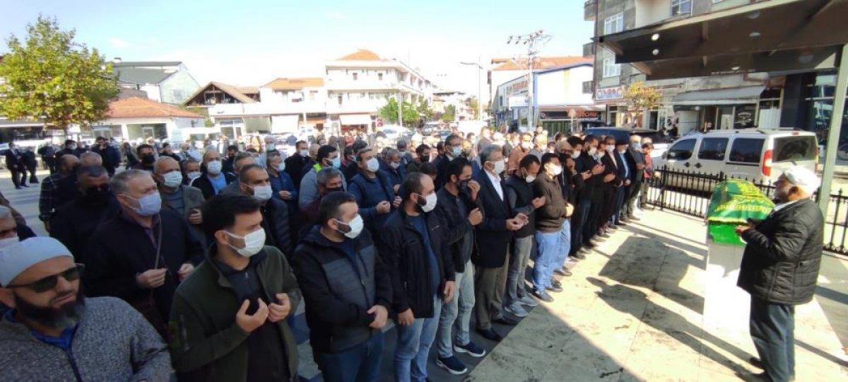 Sakarya'da ayağına kıymık batan şahıs, enfeksiyondan hayatını kaybetti