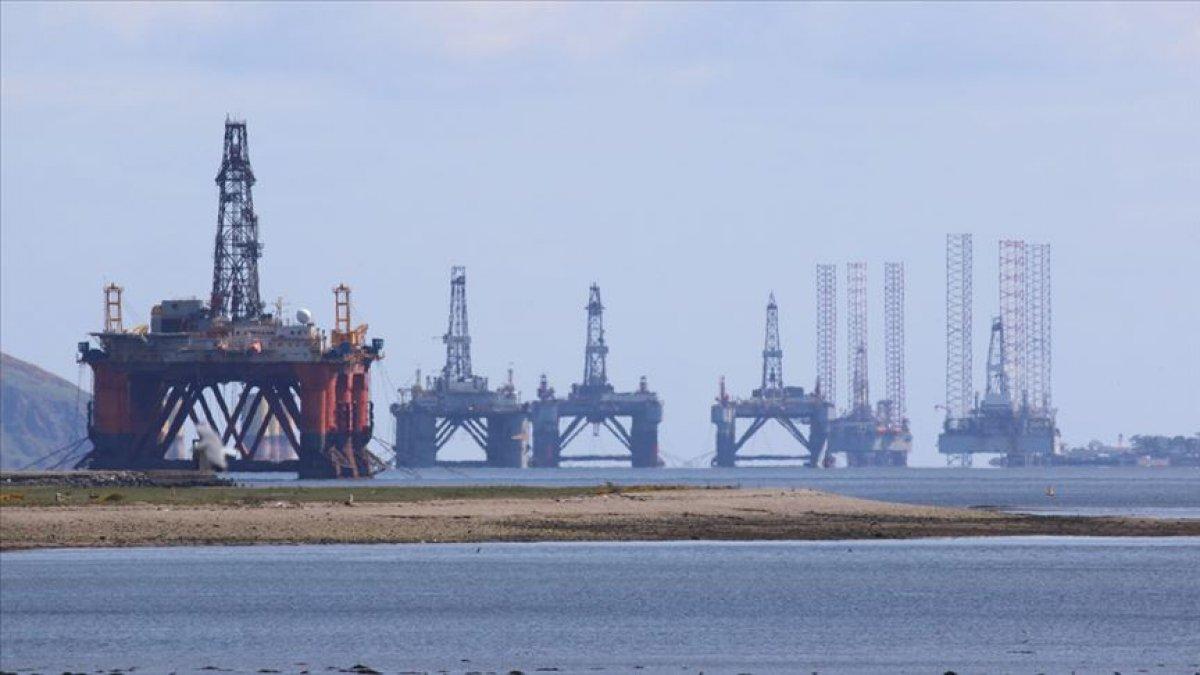 Petrol fiyatları dalgalı seyir izliyor