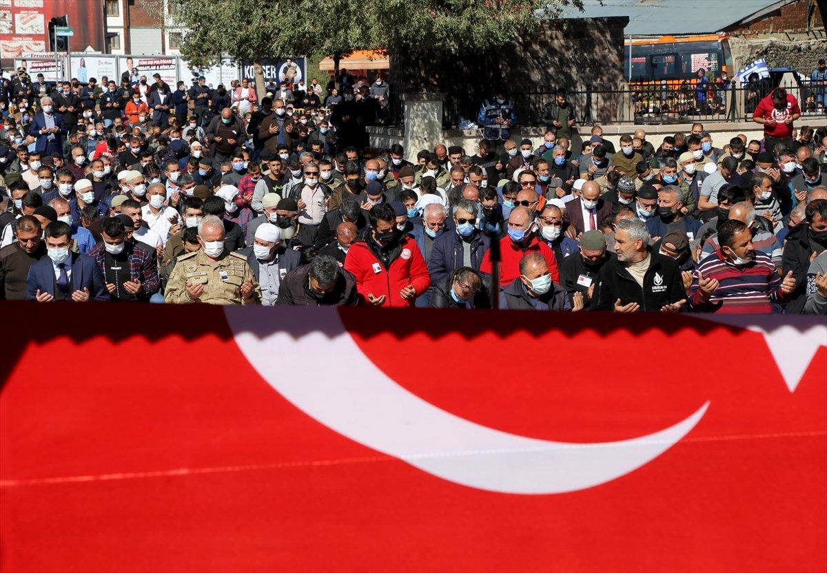 Uzman Çavuş Burak Tortumlu son yolculuğuna uğurlandı