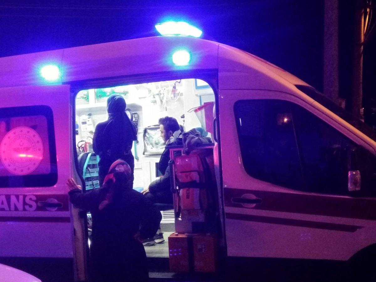 Kocaeli'nde kaza yapan sürücünün aracında alkol şişeleri bulundu