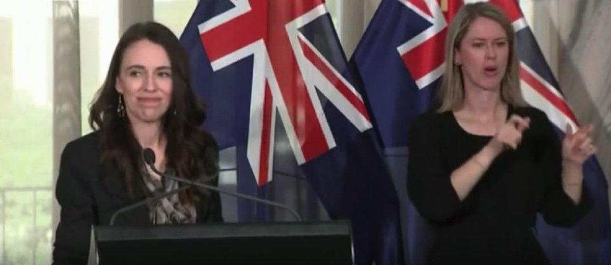 Jacinda Ardern, basın toplantısında depreme yakalandı